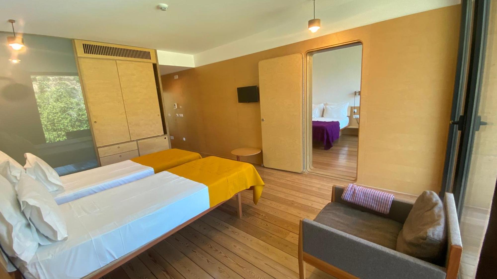Colmeal Countryside Hotel ฟิเกรา เด กาสเตโล รอดริโก ภายนอก รูปภาพ